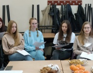 KOLĘDOWANIE Z "KLUBEM EUROPEJSKIM" W ZSZ
