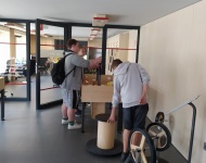 21.06 - W BIBLIOTECE PUBLICZNEJ